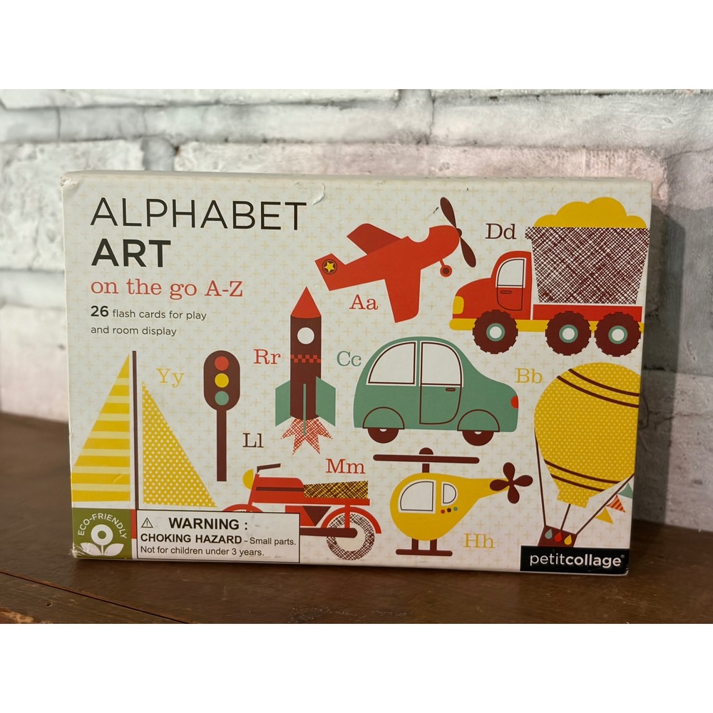 Petit Collage Alphabet Art on the Go A-Z flash card set